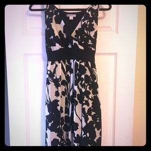 Beautiful floral Dressbarn mid dress EUC